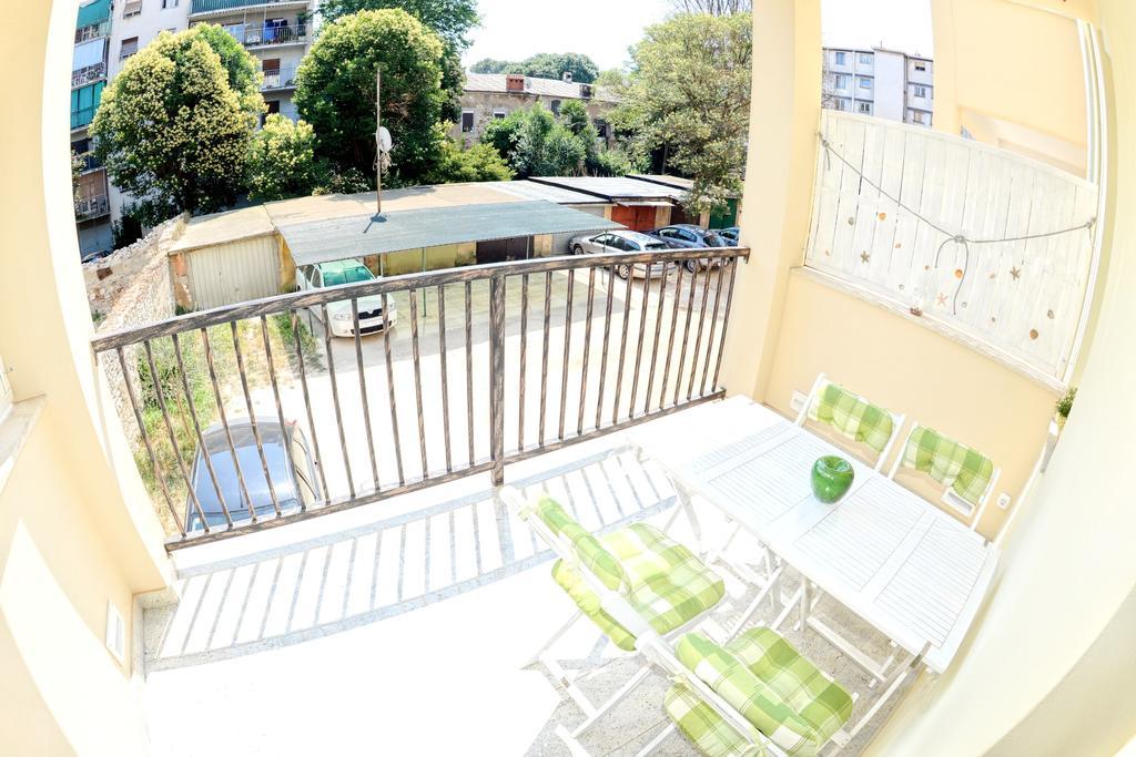 Apartman Harmony Appartement Pula Buitenkant foto